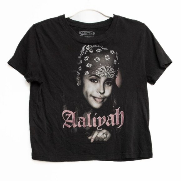 Aaliyah Short-Sleeve Black Graphic Tee - Picture 8 of 8